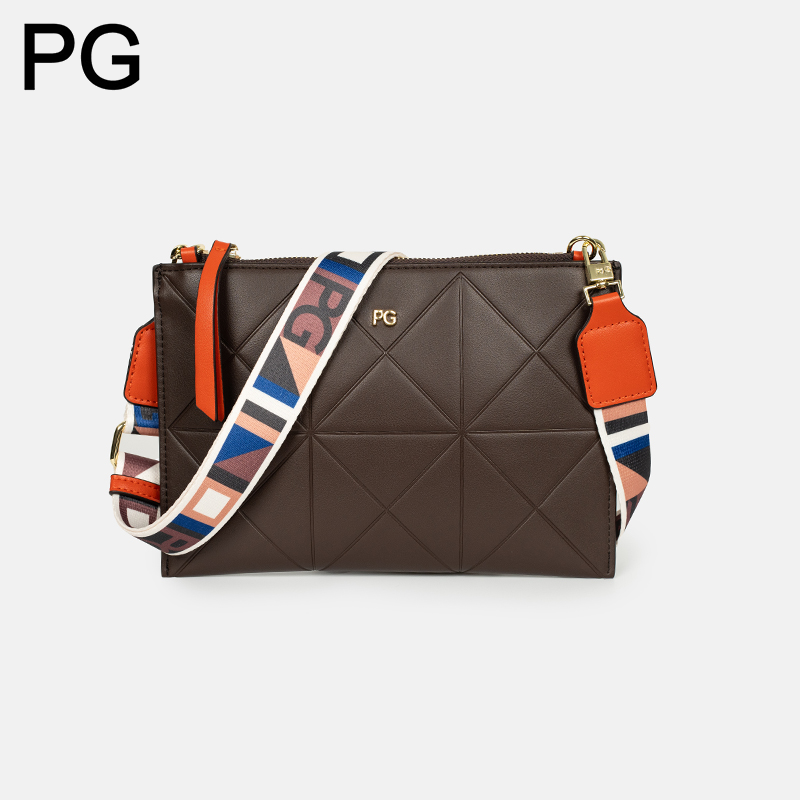 PG Diamond Quilted Crossbody B - Leatherwork Hardware recension och pris