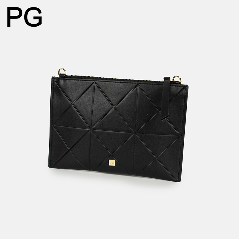 PG Diamond Quilted Crossbody B - Leatherwork Hardware recension och pris